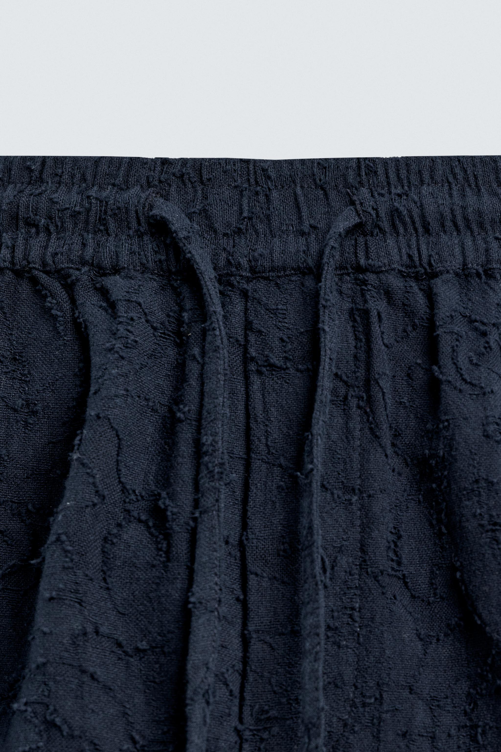 SHORT JACQUARD TEXTURÉ